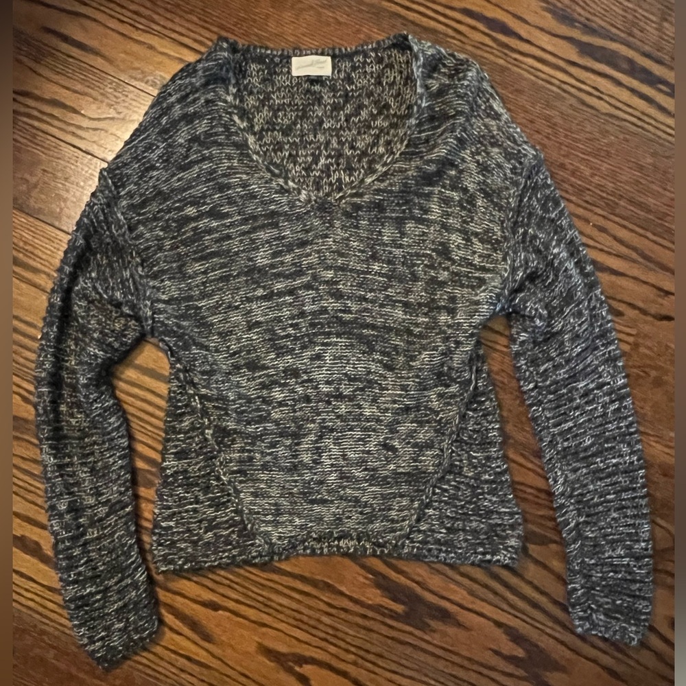 Universal Thread V Neck Sweater